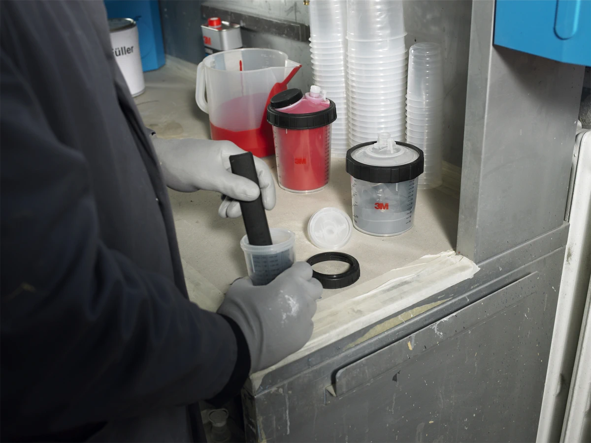 Mešalni lonček + objemka PPS 650ml 16001 3M 3 Mešalni lonček + objemka PPS 650ml 16001 3M – 3